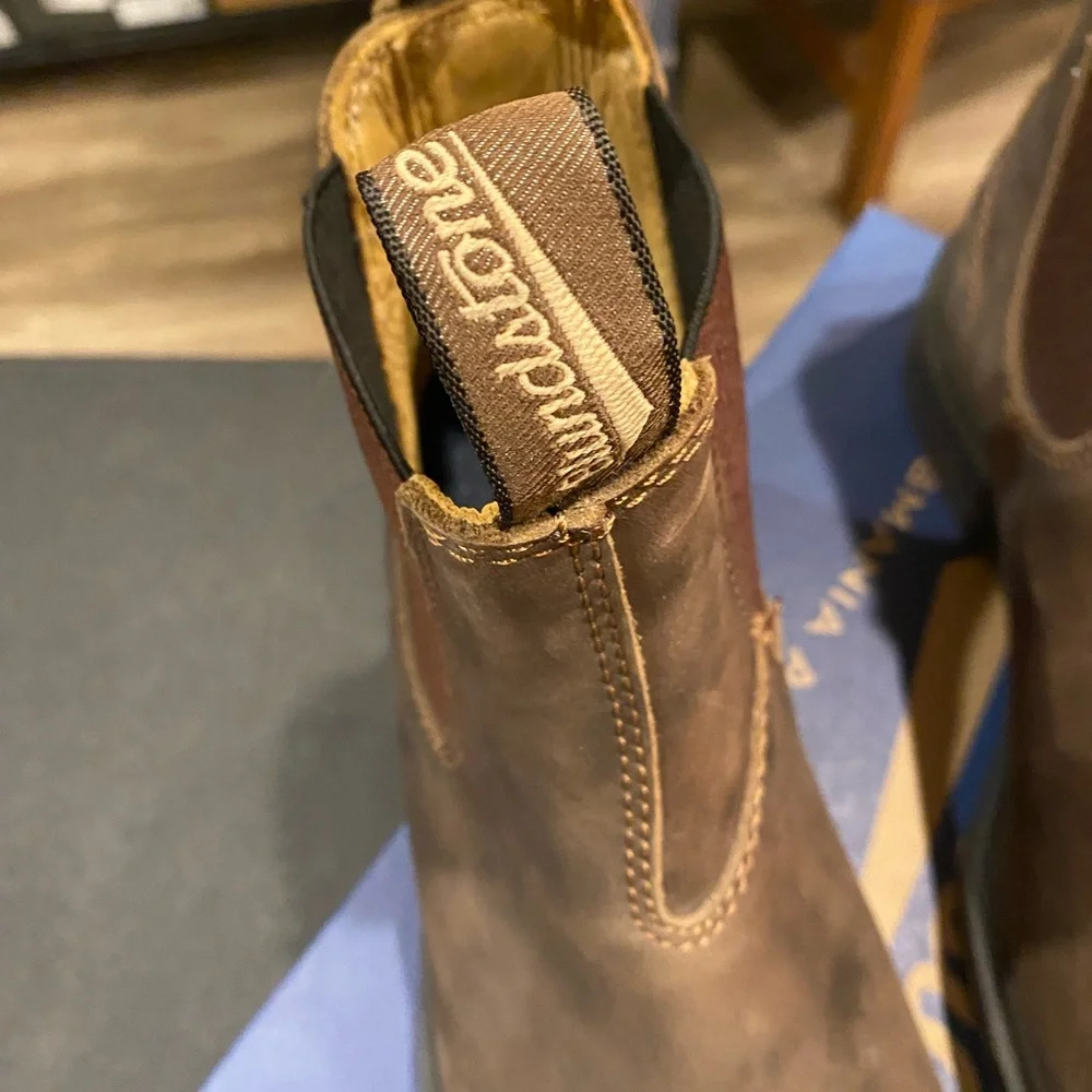 Blundstone Brown Chukka Chelsea Boots - Picture 2 of 7